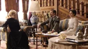 Lady Sofía (Asunción Balaguer), Alfredo Vergara (Fele Martínez) und Alarcón (Luz Valdenebro)