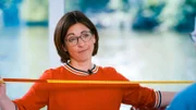 125 Zentimeter Bauchumfang, viel zu viel: Warum das so gefährlich ist für Peter F., erklärt Ernährungs-Doc Silja Schäfer ihm an Bord der Hausboot-Praxis.