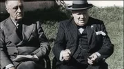 Roosevelt und Churchill verkünden auf der Konferenz von Casablanca, was zum Credo der Alliierten werden wird: "Bedingungslose Kapitulation" der Achsenmächte, Marokko, Januar 1943