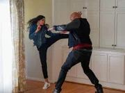 Pietra Rey (Mariela Garriga) und Special Agent Sam Hanna (LL COOL J)
