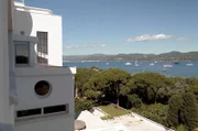 Anfang des 20. Jahrhunderts wurde die Côte d’Azur zum Spielplatz avantgardistischer Architekten: Hier fanden sie das passende Licht, eine noch ursprüngliche Küste und eine reiche Klientel.