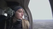 Jessie Morse und ihr Mann Chris fliegen zu ihrer Hütte am Cosna River (National Geographic/Dwayne Fowler).