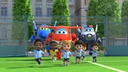 Die Super Wings schaffen es, das Team rechtzeitig zum Spielbeginn ins Stadion zurückzuholen.