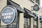 Im „Biscuit Love“ – im Herzen von Nashvilles trendigem Gulch-Viertel – wird traditionelle Südstaatenküche serviert.