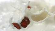 Aber bitte mit Sahne: Anhänger der Keto-Diät verspeisen absichtlich extrem viel Fett.