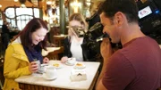 Im Café Majestic in Porto essen Hotelpraktikantin Alina Meinhard und Jungköchin Steffi Gehrlein Pasteis de Nata. Die Törtchen sind typisch für Portugal. Im Café Majestic hatte Joanne K. Rowling die ersten Ideen für die Harry Potter Bücher.