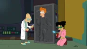 L-R: Hubert J. Farnsworth, Fry und Amy Wong