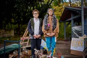 Marlon (Matti Schneider) und Chiara (Jamila Weintritt) hoffen auf gutes Karma.