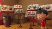 Bei der Suche nach dem Ball entdeckt Pinocchio seltsame Dinge in Rotbarts Haus.
