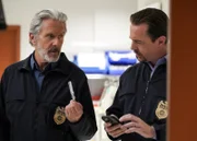 Alden Parker (Gary Cole, l.); Timothy McGee (Sean Murray, r.).