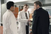 Kal Penn (Lawrence Kutner), Robert Sean Leonard, Hugh Laurie