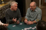 Adam Arkin (Reece), Ed O'Neill (Jay Pritchett).