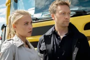 Lisa (Jeanne Goursaud) und Freddy Breyer (Robin Sondermann) suchen nach dem Fahrer eines gelben Lkw, der vor einiger Zeit einen Unfall mit Todesfolge verursacht haben soll und flüchtete.