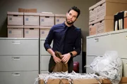 Skylar Astin als Todd