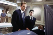 Michael C. Hall (David Fisher), Jacob Vargas (Manuel 'Paco' Bolin)