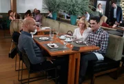 L-R: Tom Delaney (Keegan-Michael Key), Claire Dunphy (Julie Bowen) und Phil Dunphy (Ty Burrell)