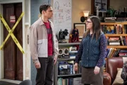 Sheldon Cooper (Jim Parsons, l.); Amy Farrah Fowler (Mayim Bialik, r.)