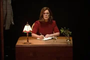 Alice Mendez (Marcia Gay Harden)