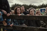 Norma (Luc&iacute;a Veiga, l.); Balbina (Berta Ojea, r.)