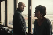 Tom&aacute;s (Javier C&aacute;mara, l.); Maite (M&oacute;nica L&oacute;pez, r.)