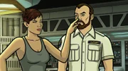 Cheryl Tunt (l.); Krieger (r.)