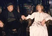 Maurice (Ed Asner, l.); Lydia (Lily Tomlin, r.)