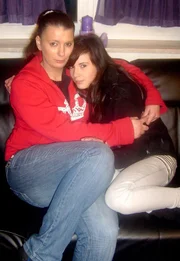 Melanie (li.) und CathyMelanie (li.) und Cathy