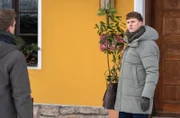 Philipp ist getroffen, als Vincent aufgebracht sicher ist, dass Ana ihm nie wieder vertrauen wird.