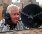 Hannibal (Peorge Peppard) ermittelt verdeckt in Hong Kong, als er plĂśtzlich gefangen genommen wird...