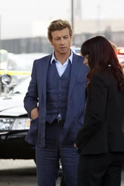 Nach seiner Begegnung mit Red John denkt Patrick Jane über sein Engagement beim CBI nach. Wird Teresa Lisbon ihn überzeugen können, wieder mit ihr zu arbeiten?