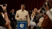 Nelson Mandela (Laurence Fishburne)