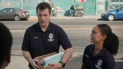 Nolan (Nathan Fillion) und Harper (Mekia Cox) engagieren sich in einem Bürgerbüro, um den Ruf der Polizei in der Bevölkerung zu verbessern.