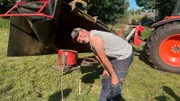 Nichts geht mehr: Ein Seil hat sich im Mähwerk von Sebastian Kilka verheddert!
