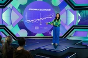 Mai Thi Nguyen-Kim klärt auf und gibt auf die Frage "Wann kippt die Welt", eine ehrliche Antwort und zeigt warum Kipppunkte sogar den Weg in eine bessere Zukunft zeigen können.