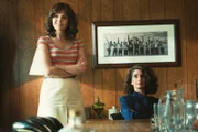 l-r: Jeanie Buss (Hadley Robinson), Claire Rothman (Gaby Hoffmann)