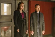 Jessica Whitly (Bellamy Young, l.); Malcolm Bright (Tom Payne, r.)