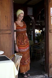 Catherine (Elizabeth Bougine)