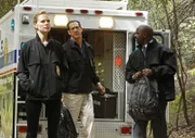 Wollen den Hafenmörder zur Strecke bringen: NCIS Special Agent Earl Stark (Sarah Jane Morris, l.), NCIS Special Agent Sam Hanna (Matthew Willig, M.) und NCIS Special Agent Kensi Blye (Alimi Ballard, r.) ...