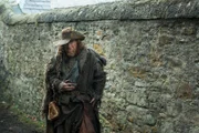 Simon Meacock (Hugh Munro).