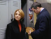 Eames (Kathryn Erbe) und Goren (Vincent D'Onofrio) finden heraus, dass mehrere Jungen unter mysteriösen Umständen verschwunden sind.
