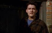 Der attraktive Peter Drinkwater (Orlando Bloom) steckt hinter der Einbruchsserie im beschaulichen Midsomer Mallow.