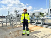 Ehemalige Erdgasspeicher können künftig auch für Wasserstoff genutzt werden. Im Bild: ARD-Presenterin Lena Ganschow.