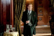 Heino Ferch (Louis Adlon).