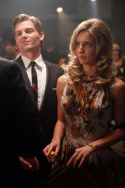 In seiner Verzweiflung erinnert sich Dean (Mike Vogel, l.) an die schönen Stunden mit Bridget (Annabelle Wallis, r.) ...