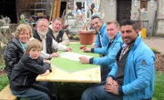 Foto, v.li.n.re: Julien, Ilona, Manfred, Torben und die Trödelexperten Mauro Corradino, Otto Schulte und Sükrü Pehlivan