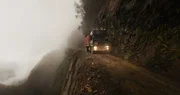 "Na lodowym szlaku _ zabójcze drogi: Andy"  ("IRT Deadliest Roads: the Andes")