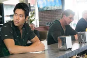 Victor Tan (David Lim, l.), Dominique Luca (Kenny Johnson)