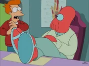 Fry (l.); Zoidberg (r.)