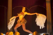 Verführung pur: Auftritt der Tänzerin Josephine Baker (Ligia Manuela Lewis).