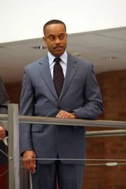 Sein Team ermittelt in einem neuen Fall: Leon Vance (Rocky Carroll) ...